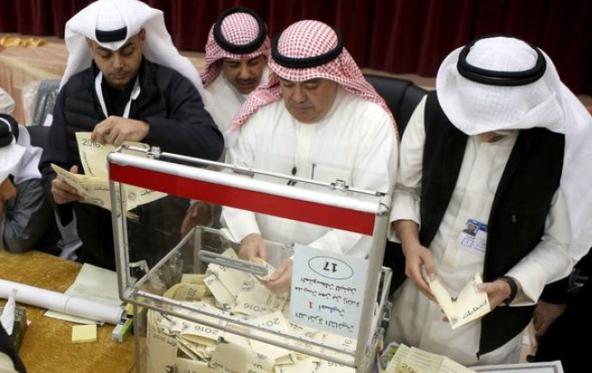 مخالفان نیمی از کرسی‌های پارلمان کویت را در اختیار گرفتند 